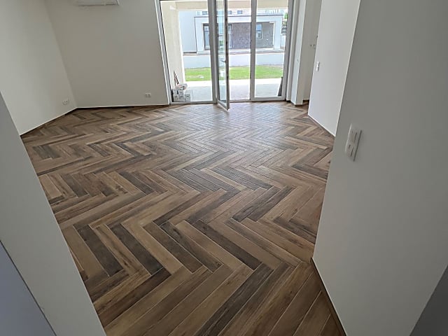 Kertkapcsolatos lakóparki lakás eladó Tükörhegyen #9